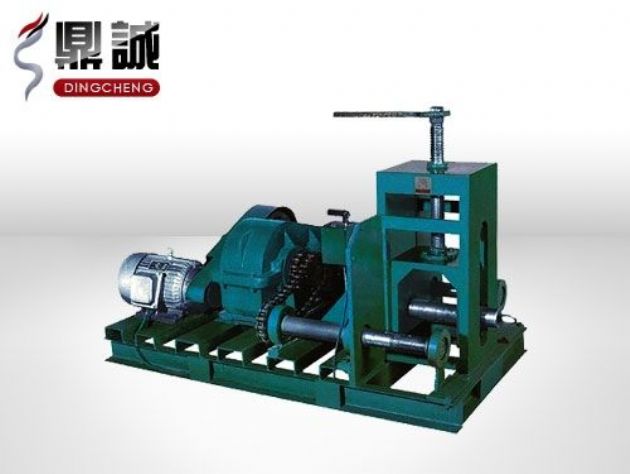 點擊查看詳細信息<br>標(biāo)題：臥式多功能滾動彎管機 閱讀次數(shù)：4960